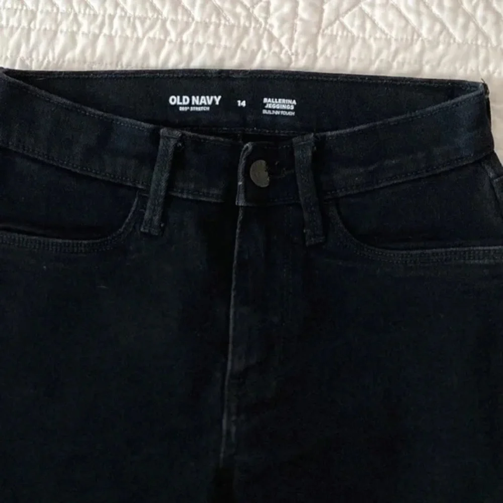 Girls Stretch Jeans/Jeggings 2 pair EUC